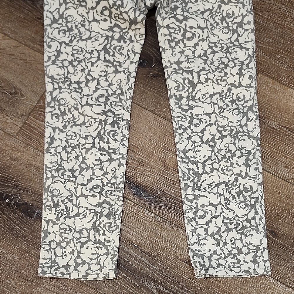 Dear John Off White Grey Womens Floral Cropped Ankle Jeans Low Mid Rise Sz 26 - Picture 4 of 10